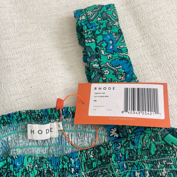 Rhode Tanya Crop Top in Ivy Floral - Picture 3 of 9